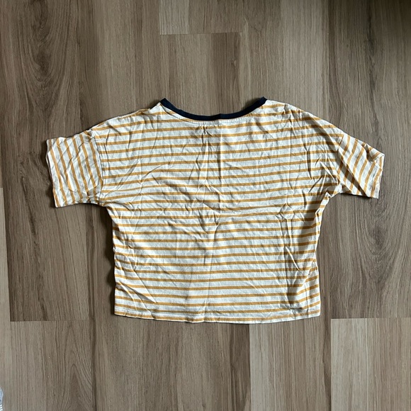 F21 Tee - Picture 4 of 4